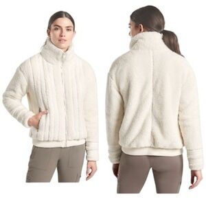 Athleta women’s Sherpa jacket cream size S oversized cozy cabincore‎ activewear